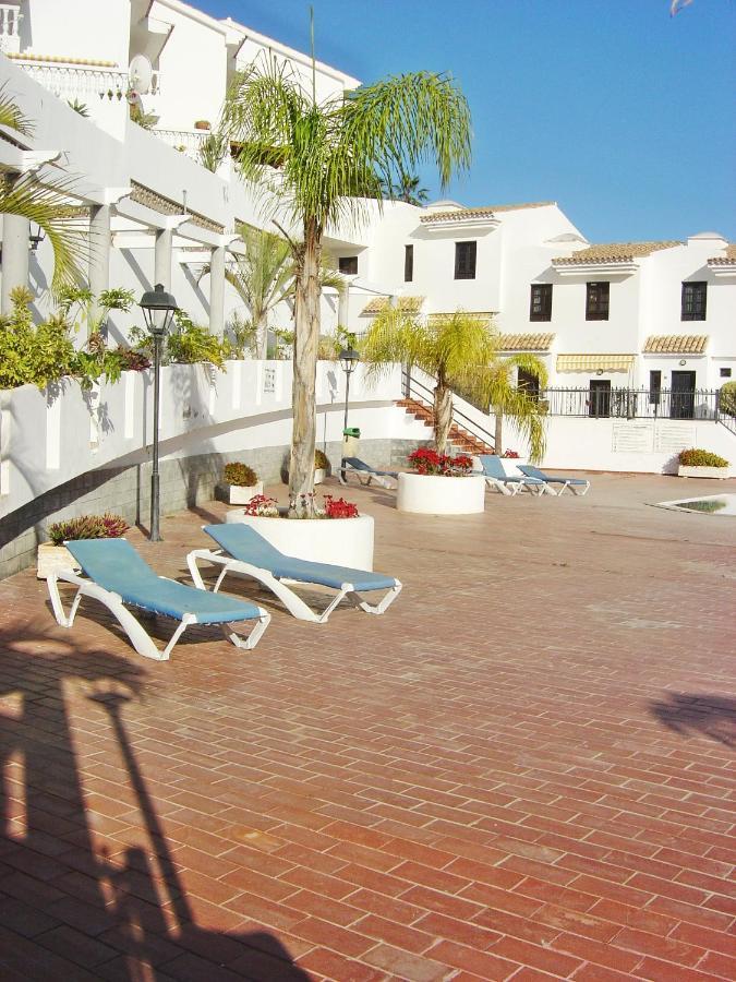 Remarkable 2-Bed House In Chayofa With Pool Exterior foto